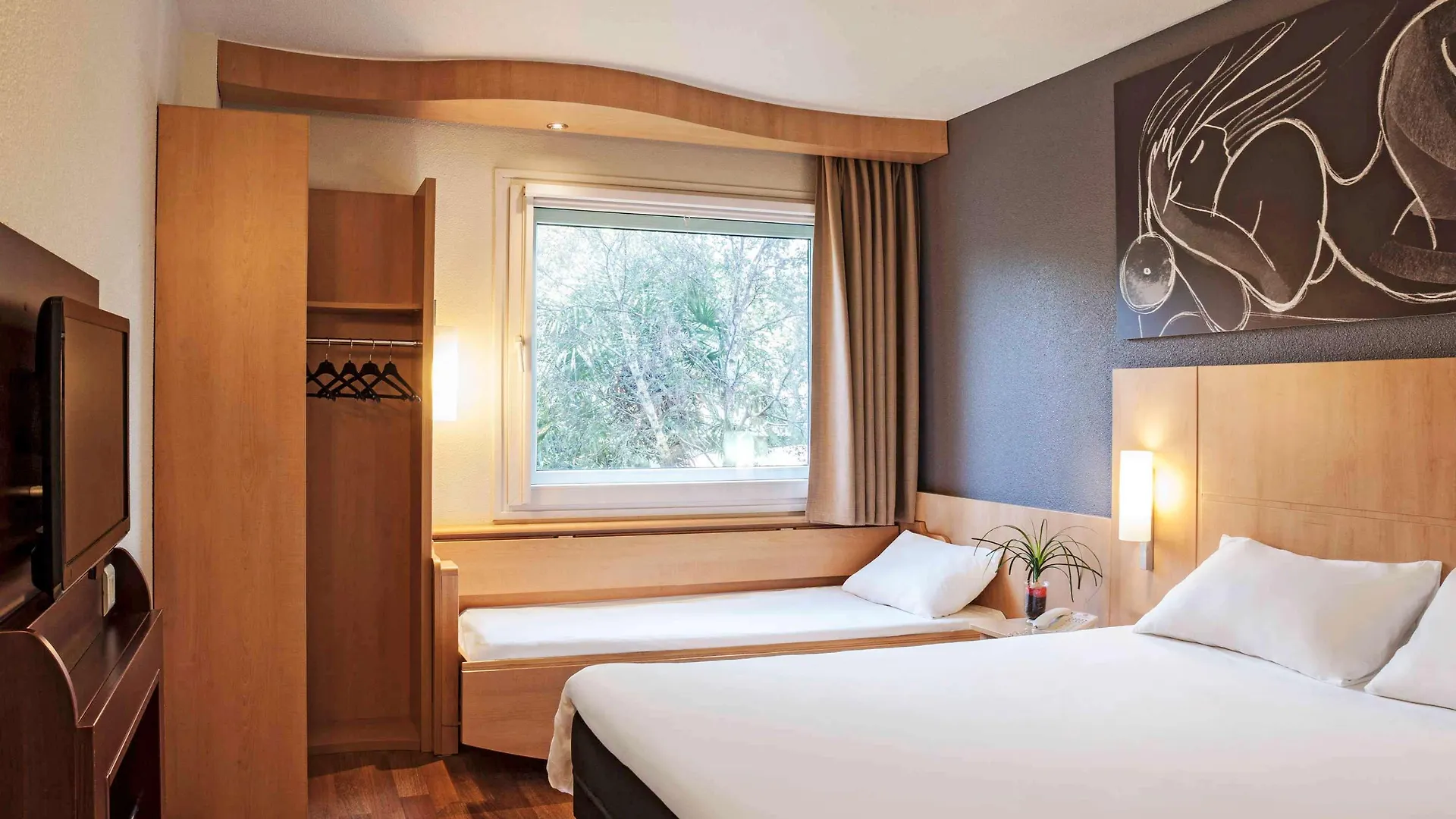 Ibis Cornella Hotel Cornella de Llobregat Spain
